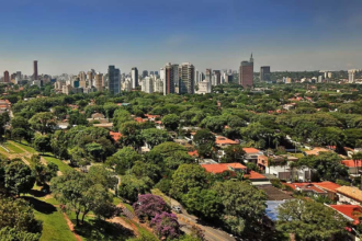 Descubra por que as casas à venda em Alto de Pinheiros mantêm valor duradouro no mercado de luxo, com tendências, insights e fatores que impulsionam sua alta valorização.
