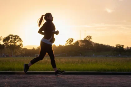 Alimentação para performance esportiva: o que comer antes e depois do treino