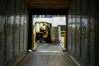 Gestão de ativos na logística interna: como reduzir o custo operacional total (TCO)